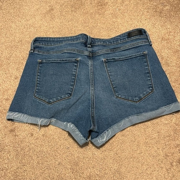 Abercrombie and fitch Harper low rise short size 31/12 - Picture 2 of 3